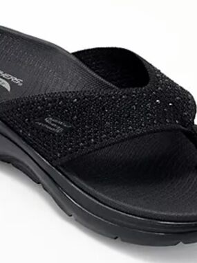 Skechers Go Walk Arch Fit Black Sparkle Thong Sandal with Cushioned Footbed